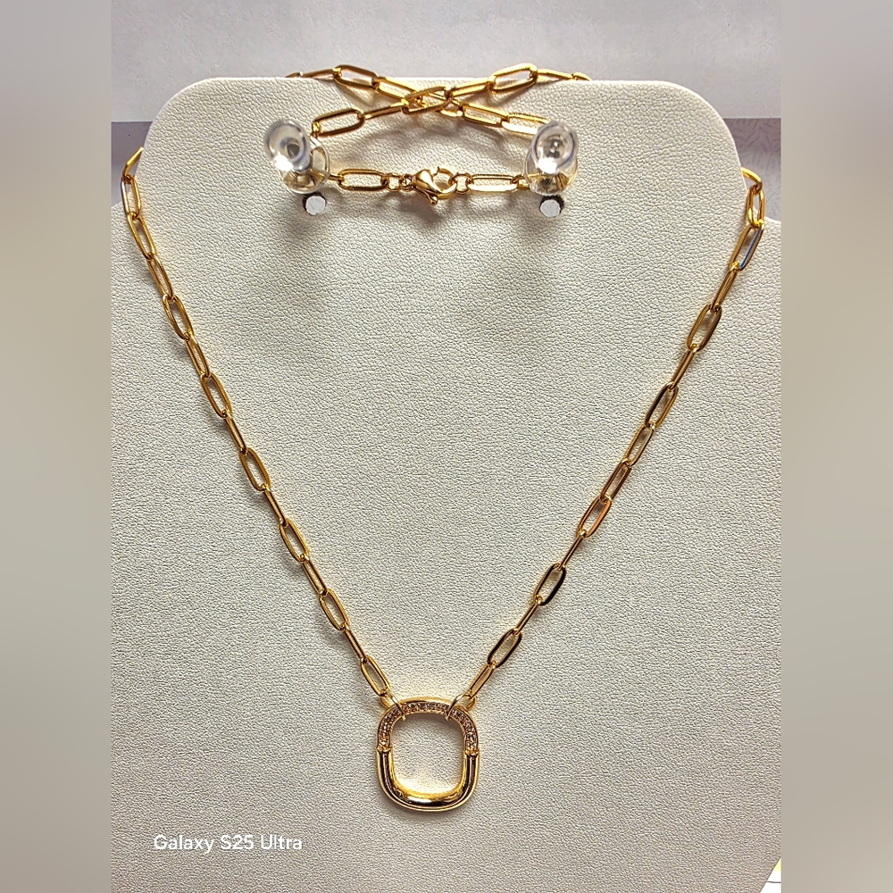 Lock Stationed Paperclip Necklace